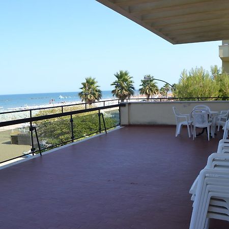 Albergo Quaglia Roseto Degli Abruzzi Eksteriør billede