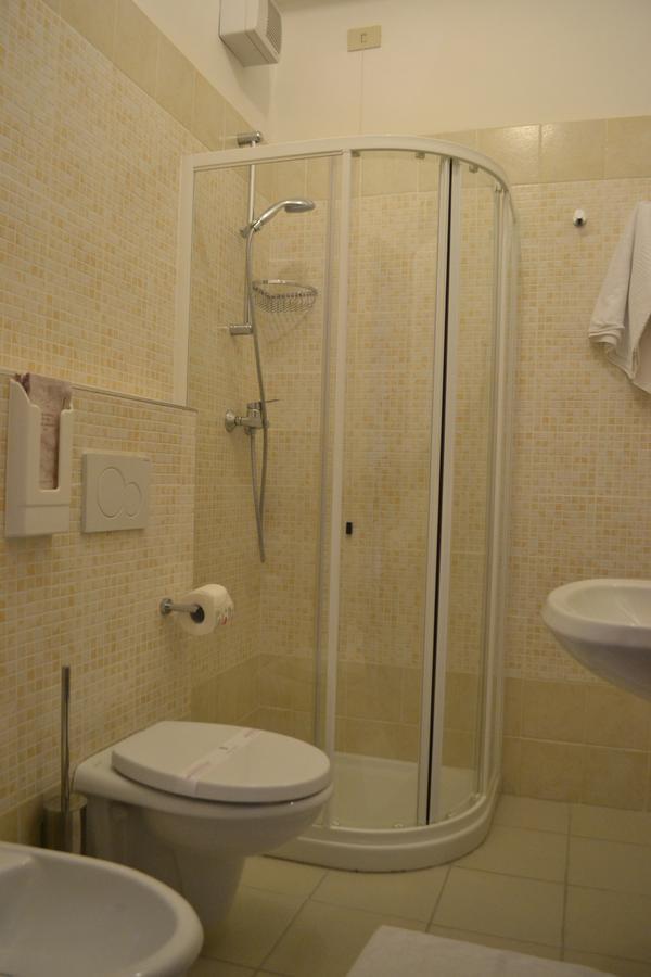 Albergo Quaglia Roseto Degli Abruzzi Eksteriør billede